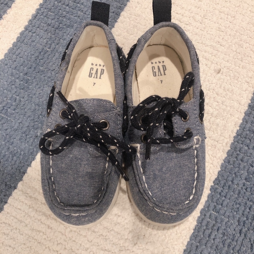 Gap chambray boat shoes